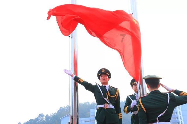 小型的足球赛